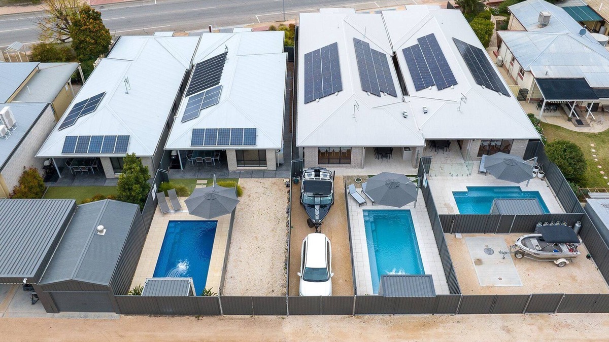 Renmark Hotel | Renmark River Villas No 54 (with pool) - "The Rosa Villa" (with pool)