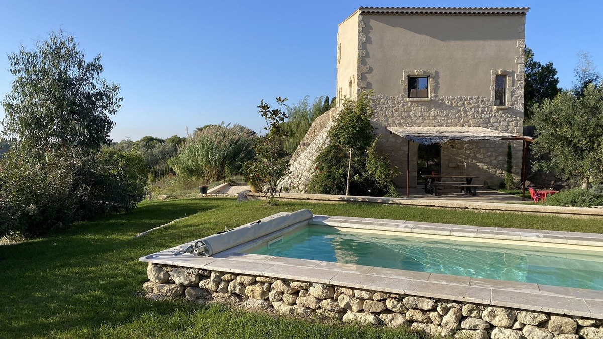 Istres House | Renovated mansion