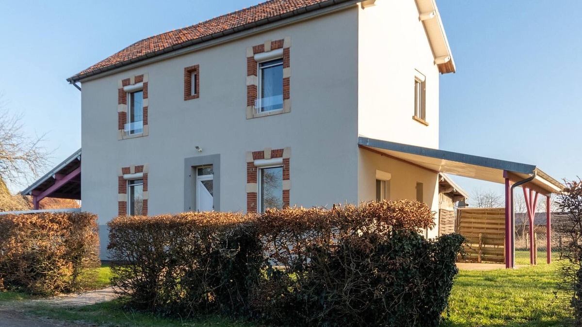 Soing-Cubry-Charentenay Cottage | Renovated house by the Saône, fishing and relaxation