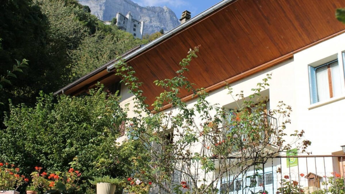 Saint-Pierre-d'Albigny House | Renovated country farm located between Chambéry and Albertville, towns of Art and History. Situation id
