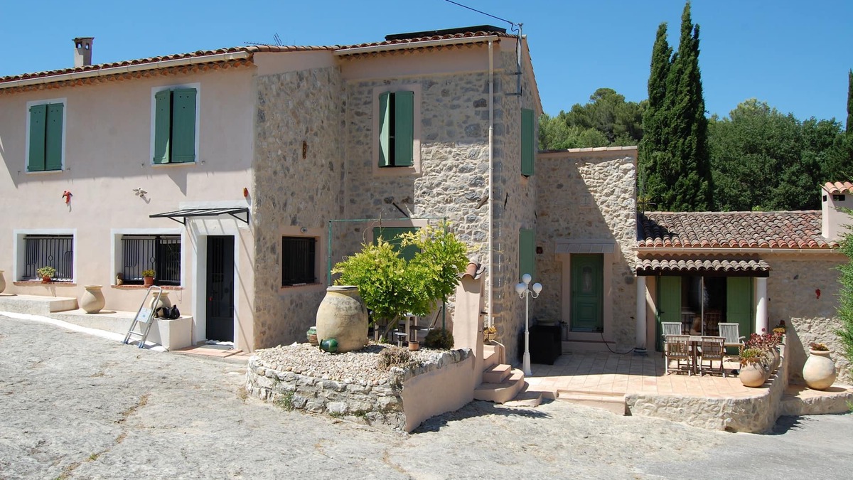 Biot Cottage | Renovated 1800's Provencal country house in the peace and quiet of the Côte d'Azur