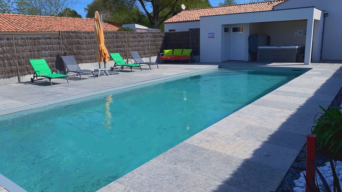 La Garnache Cottage | Renovated 19th-Century Home with Pool, Spa, and Nearby Attractions