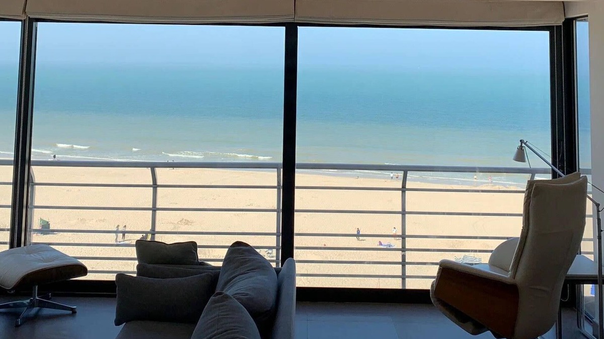 Sint-Idesbald Apartment | Renovated 3-bedroom flat with superb panoramic sea views