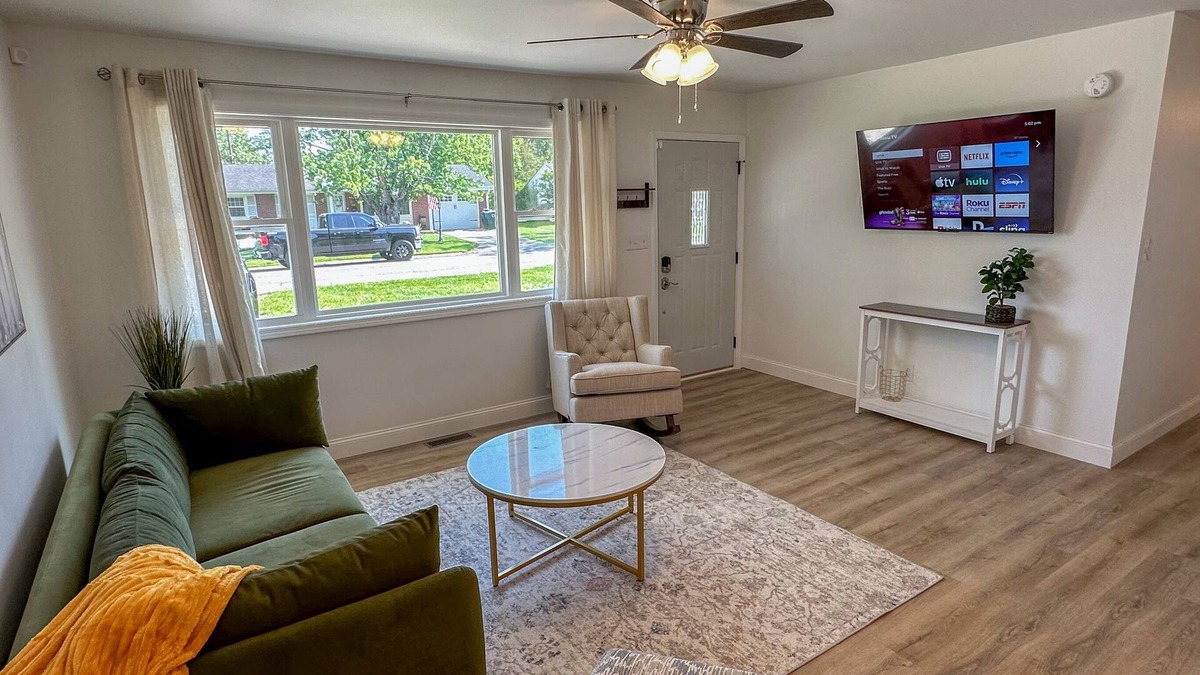 Muncie House | Renovated 3 BR 2 Ba Entire Home with GAME ROOM! 5 Minutes to Ball State!