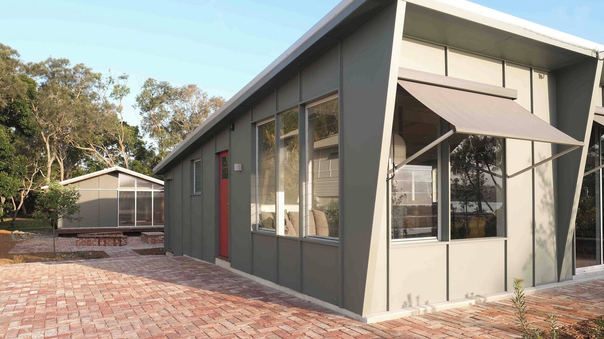 Fingal Head House | Renovated 50's beach house nestled between the Tweed river and Dreamtime beach.