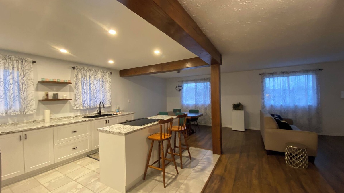 Welland House | Renovated and spacious home, near several attractions!