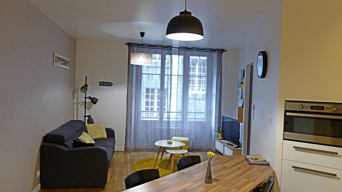 Intra Muros Apartment | Renovated apartment in Saint Malo, Intra-Muros, 2 Rooms 45 m2, Beach at 200 m