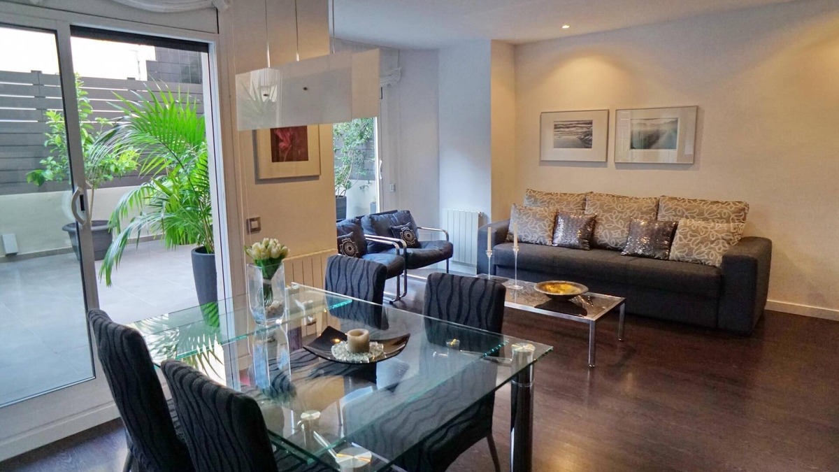 el Camp d'en Grassot i Gracia Nova Apartment | Renovated apartment with beautiful terrace