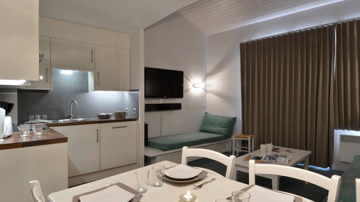 Belle Plagne Apartment | Renovated apt for 7 · Ski-in/Ski-out · Balcony · Pet-friendly