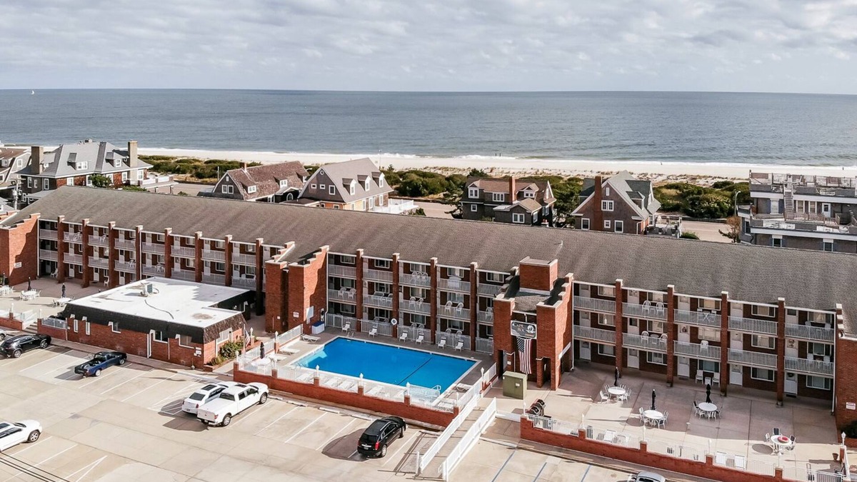 Admiral Estates Condo | Renovated Beach Block W Ocean View & Pool - Now Booking for 2025!
