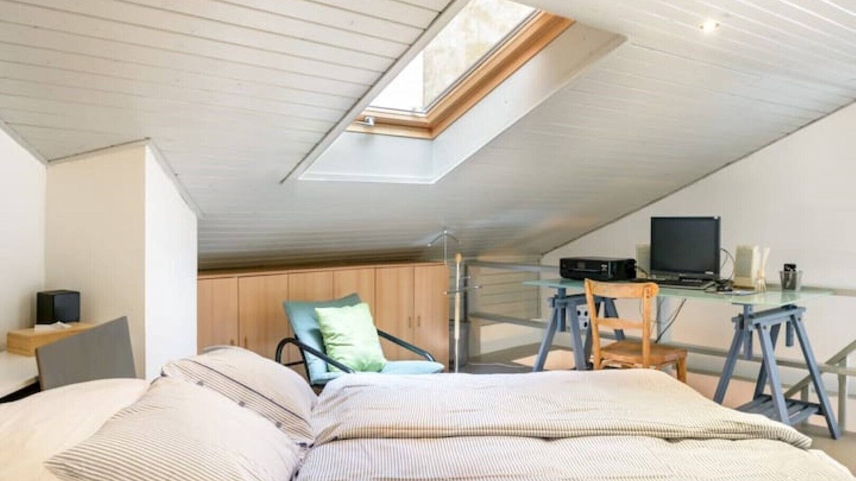 Mala Strana Apartment | Renovated bohemian loft apartment near Prague Castle