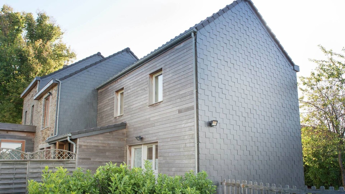 Louveigne Cottage | Renovated Cottage in Cornémont with Garden