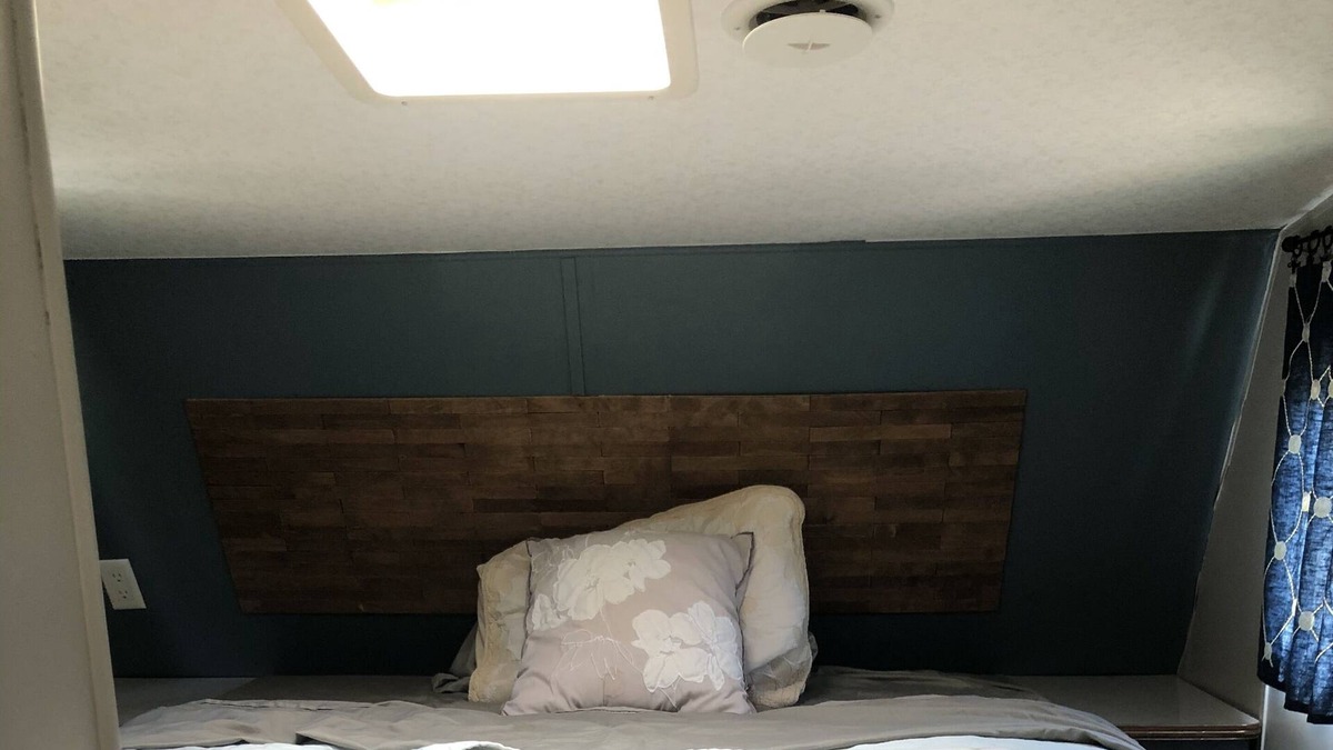 Kewadin House | Renovated camper available for monthly rental between Traverse City & Petoskey
