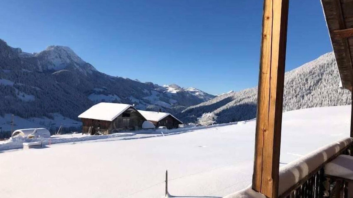 Rougemont Ski Chalet | Renovated Chalet on Top of the Picturesque Village