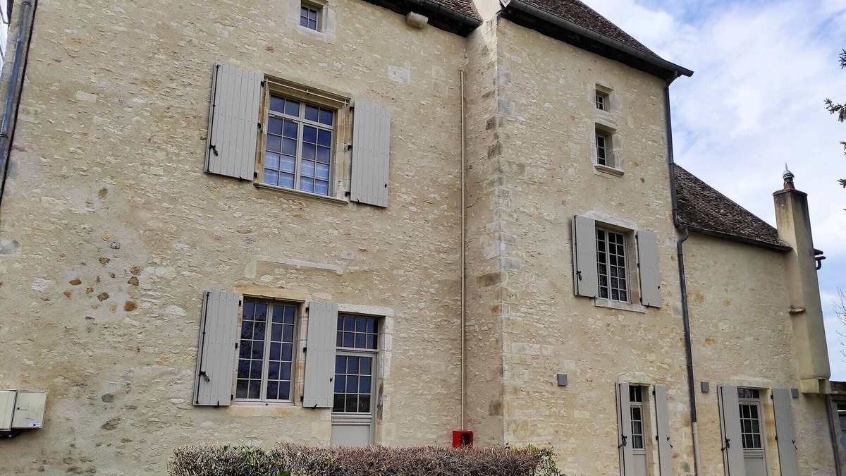 La Celle Cottage | Renovated cottage with park and playground, family friendly
