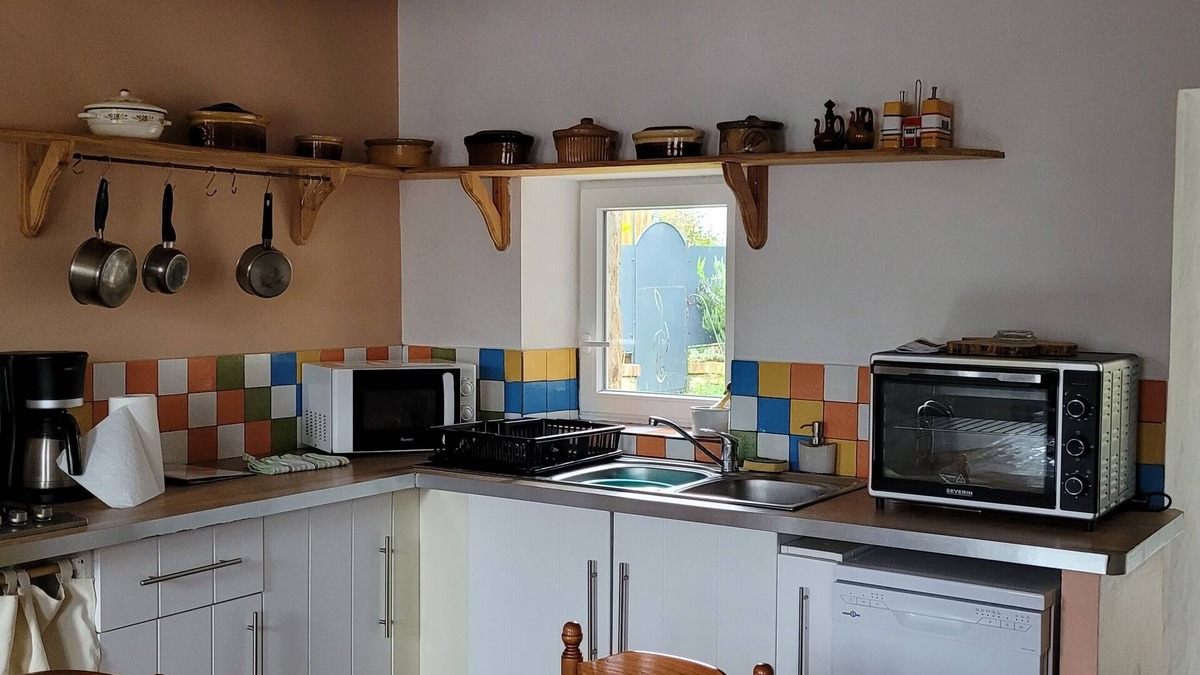 Les Cerqueux-sous-Passavant House | Renovated country house in an artists' village!