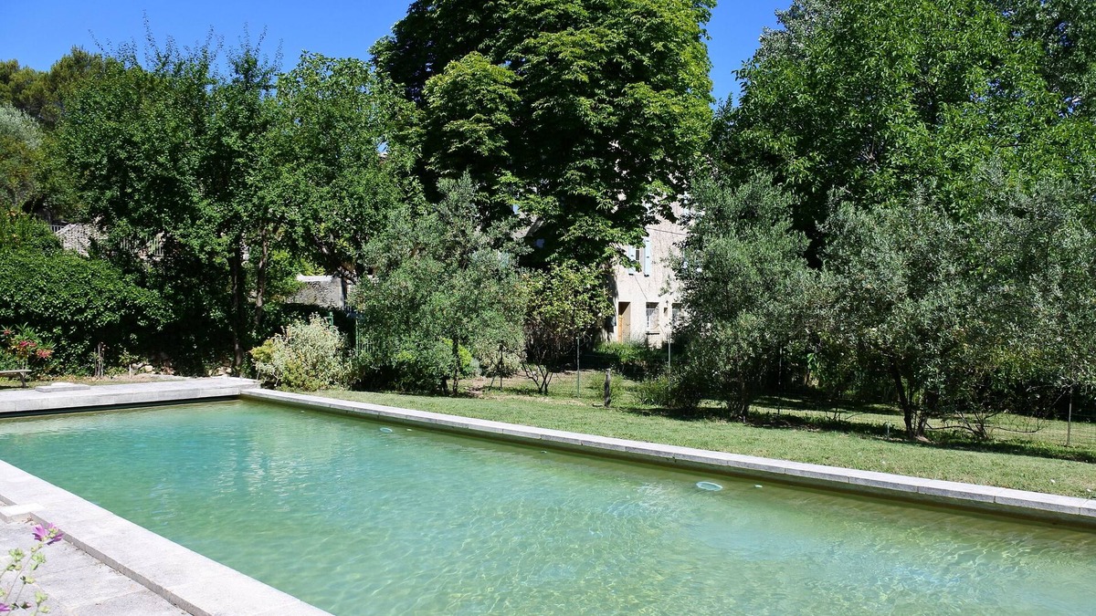 Crestet House | renovated country house "Calade"