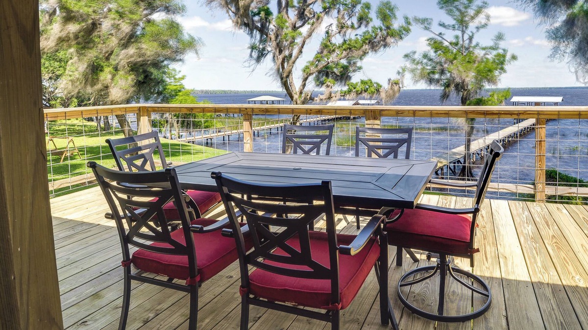 Crescent City House | Renovated Crescent Lake Escape w/Waterfront Deck!