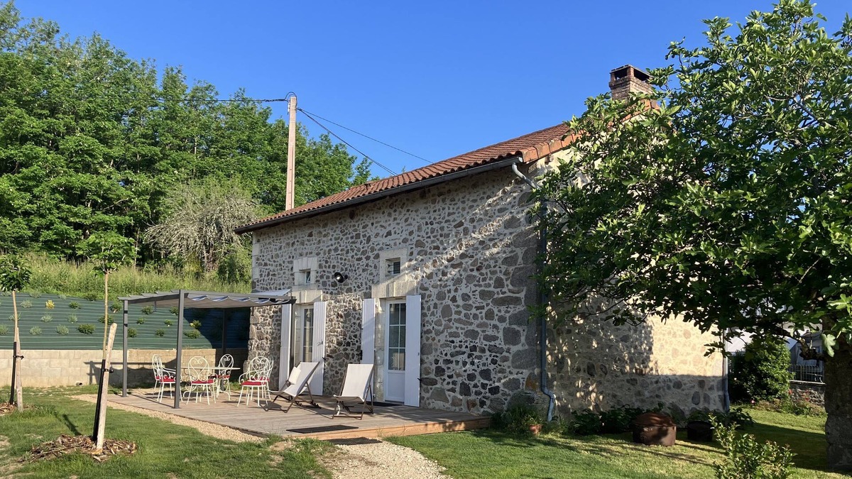 Le Bourdeix Other | Renovated detached house near Lake Saint Estèphe