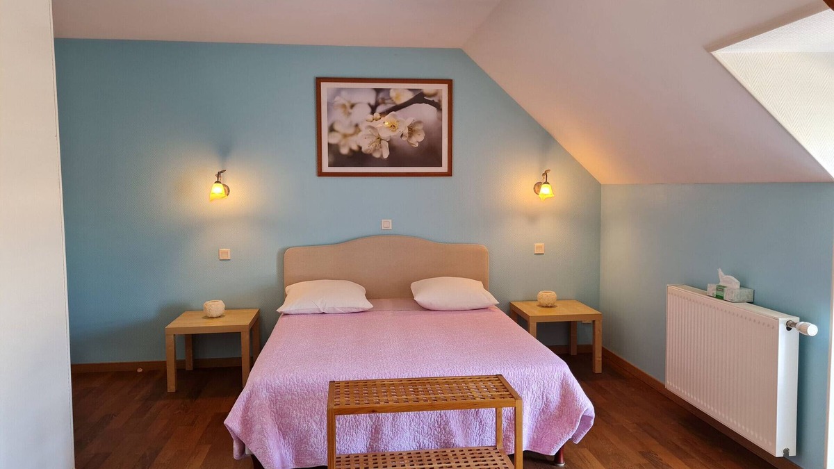 Cravant Bed & Breakfast | Renovated farm near Beaugency, 4 rooms, homemade breakfast, near Loire à Vélo