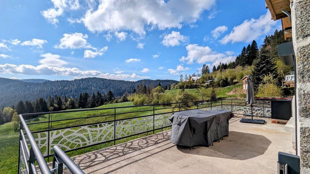 Gerardmer Cottage | Renovated farmhouse in Gérardmer, 3 bedrooms, modern comfort