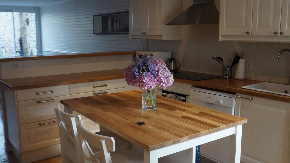 Barfleur House | Renovated fisherman's cottage - ideal location - Barfleur