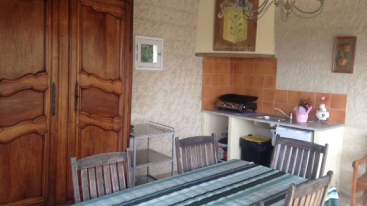 Merindol-les-Oliviers Other | renovated mas in Provence