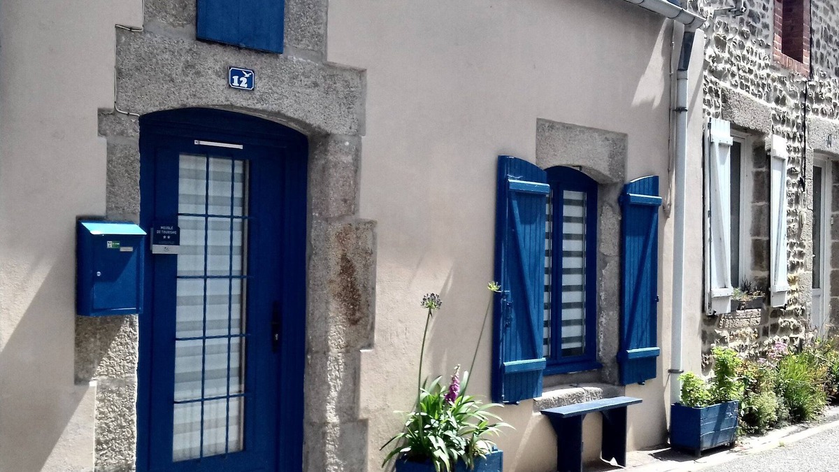 Saint-Vaast-la-Hougue House | Renovated fisherman's house 100 meters from the port (* Furnished tourist accommodation)