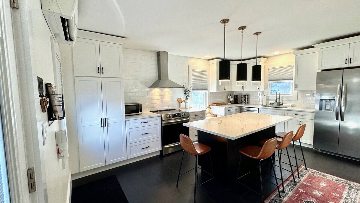 Saugerties House | Renovated Gem Near Cantine Field, HITS & Hunter