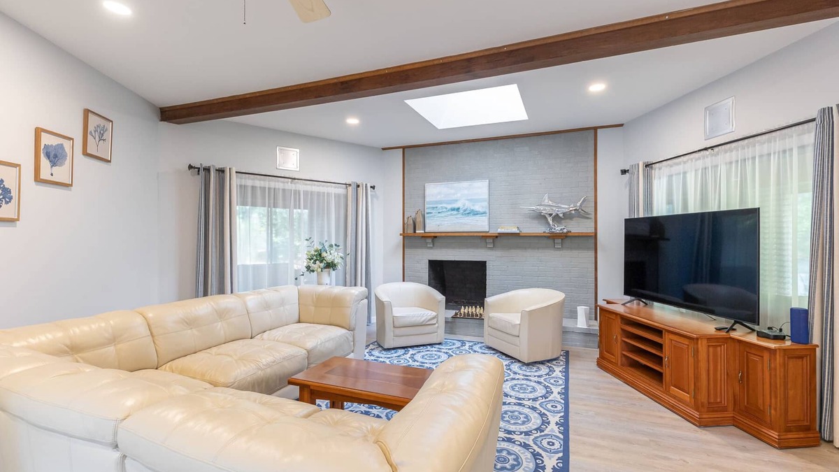 Cotuit House | Renovated Getaway: A/C, Tennis, Private beach on North Bay. Close to everything