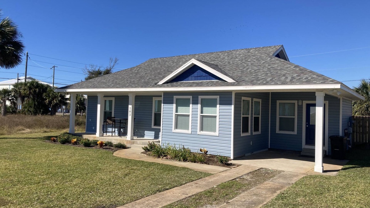 Mexico Beach House | Renovated-Gulf Views-Pet Friendly-Booking Fall and Winter Dates - Great Rates!