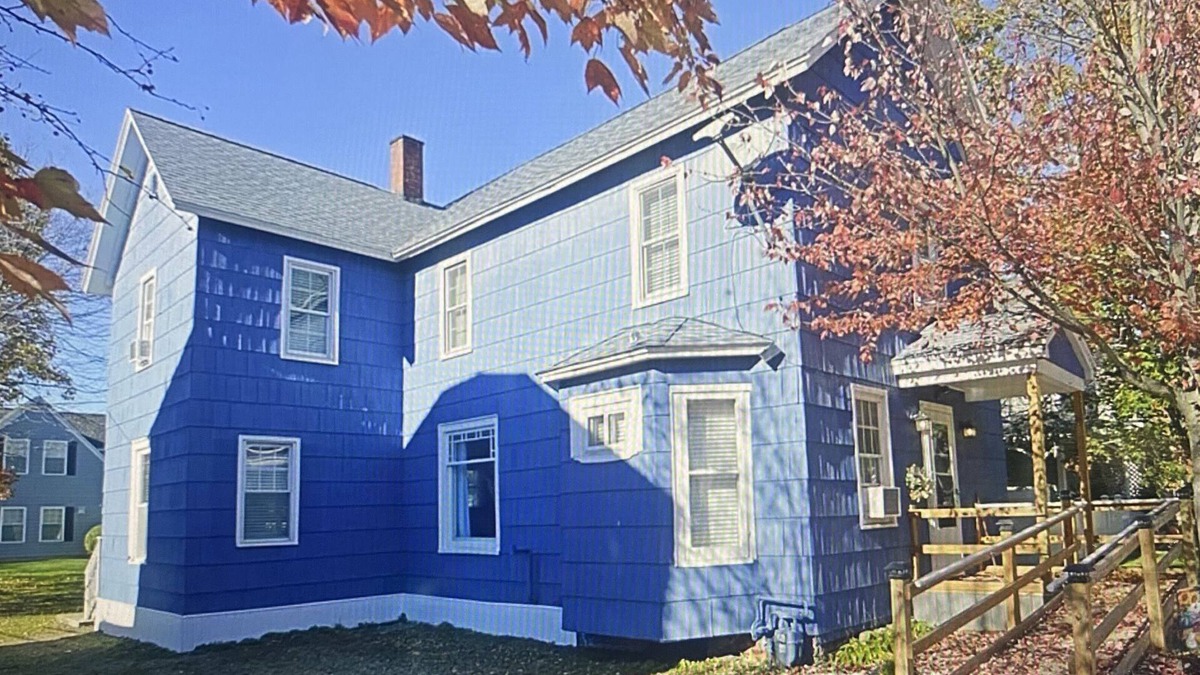 Bemus Point House | Renovated Home in Heart of Bemus Point, Large Yard-Fire Pit- 3-4 Bedrooms
