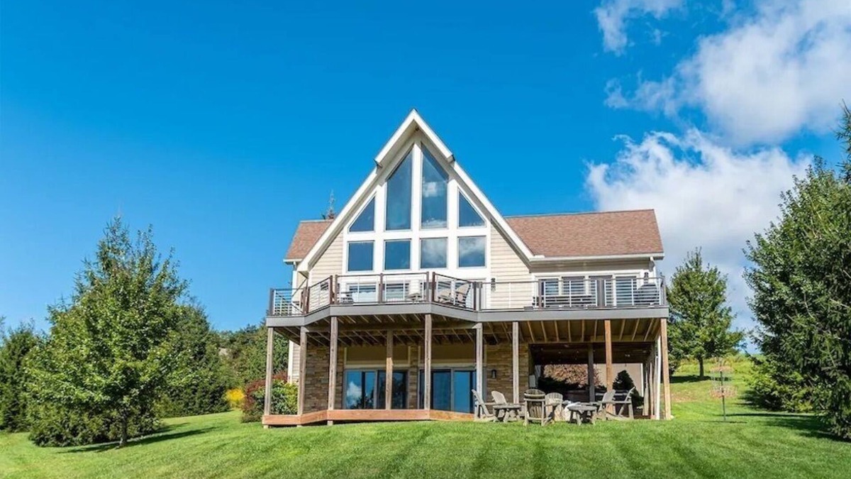 Waterfront Greens House | Renovated Home with great VIEWS! Boat dock, hot tub, dog friendly, golf course.