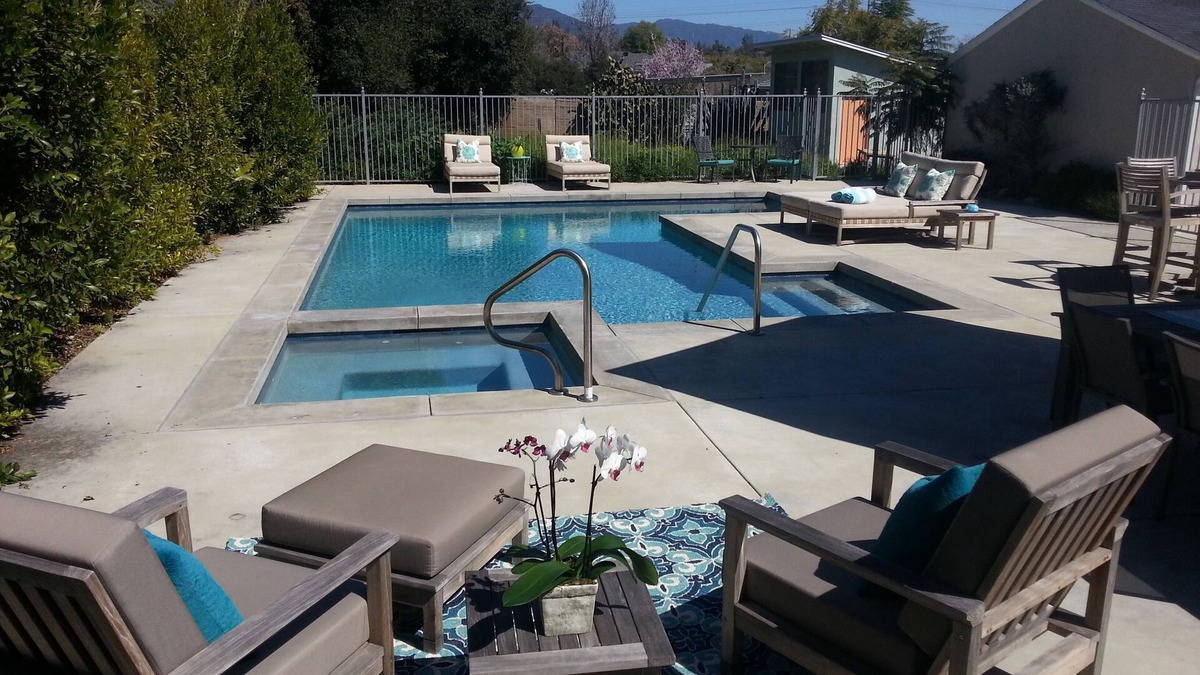 Pasadena House | Renovated Home With Pool, Mountain Views & Post Rose Parade Float Access.