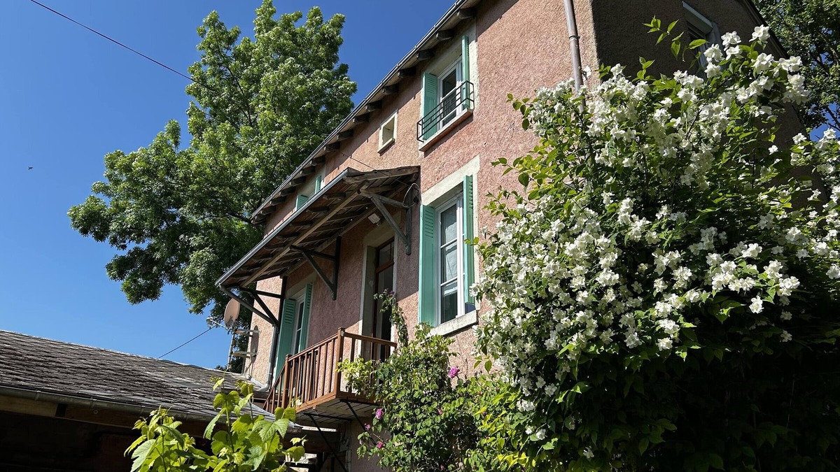 La Roche-Posay Villa | Renovated House with Garden and WIFI in La Roche-Posay