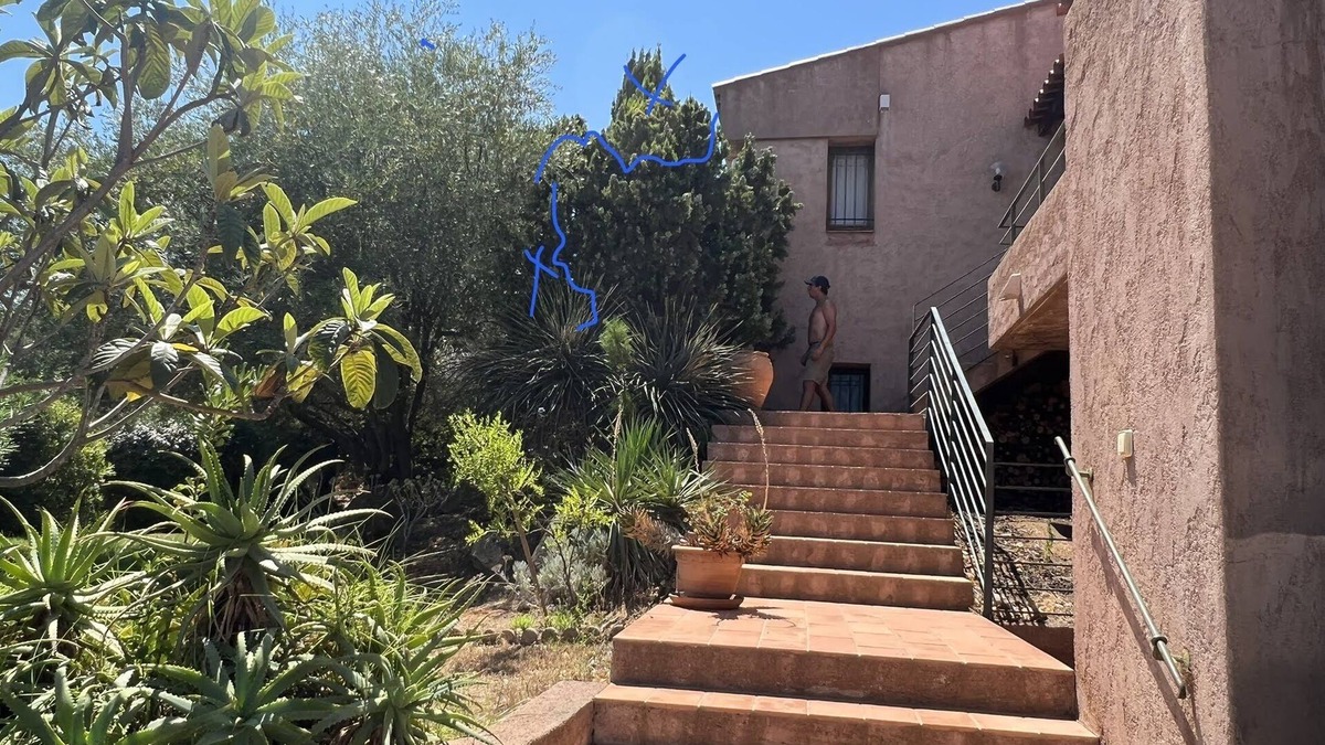Corbara House | Renovated house, view of the sea and Ile Rousse. Beach access on foot. Swimming pool, terraces.
