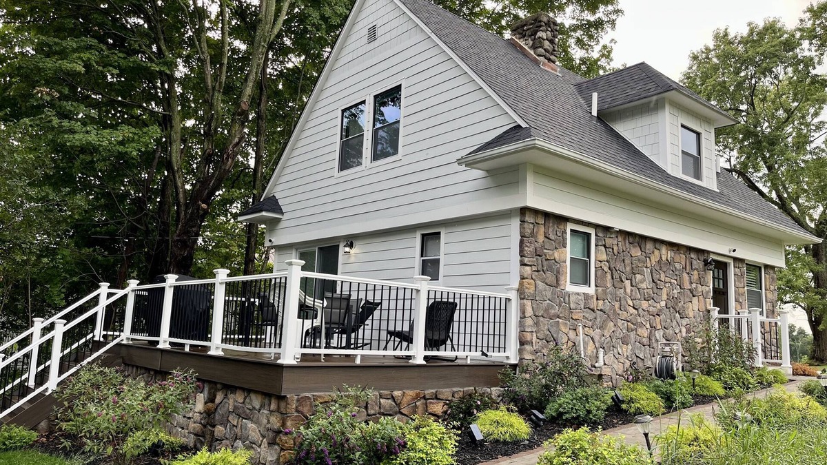 Goshen House | Renovated House w/Hot Tub, Deck, Grill & Fire Pit