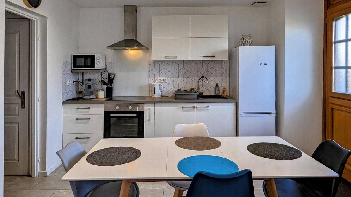Hericourt Cottage | Renovated house with garden, AC, parking, WiFi - Quiet in Héricourt