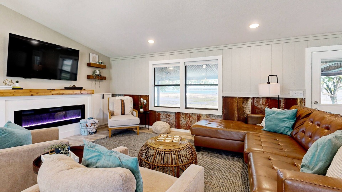 Burnet House | Renovated lakefront home with amazing water views & furnished outdoor areas