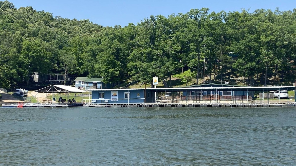 Camdenton Cabin | Renovated lakeside cabin with swimming pool & resort amenities!