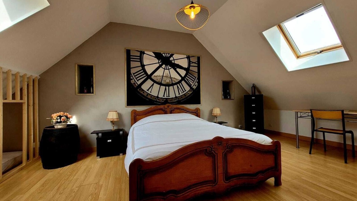 Avize Apartment | Renovated Loft in the Côte des Blancs near Epernay, the capital of Champagne