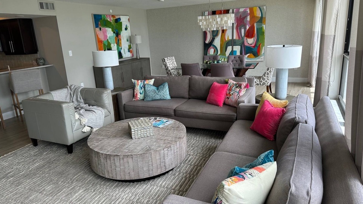 Bayfront Condo | Renovated Luxury Unit Downtown Sarasota with Amazing Water Views
