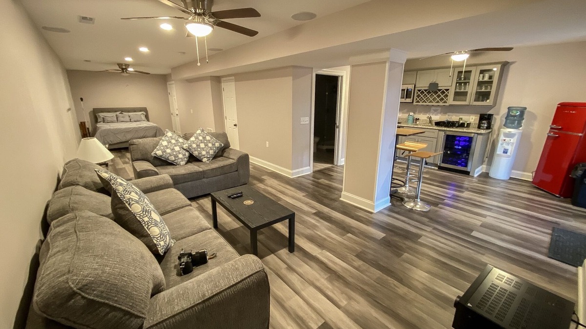 Millville House | Renovated Mountain Basement Studio Near Wineries Breweries w/Laundry & Fire Pit