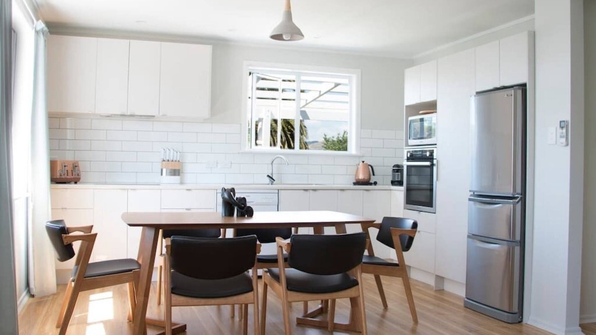Owhata House | Renovated perfection next to Redwoods now 30% off