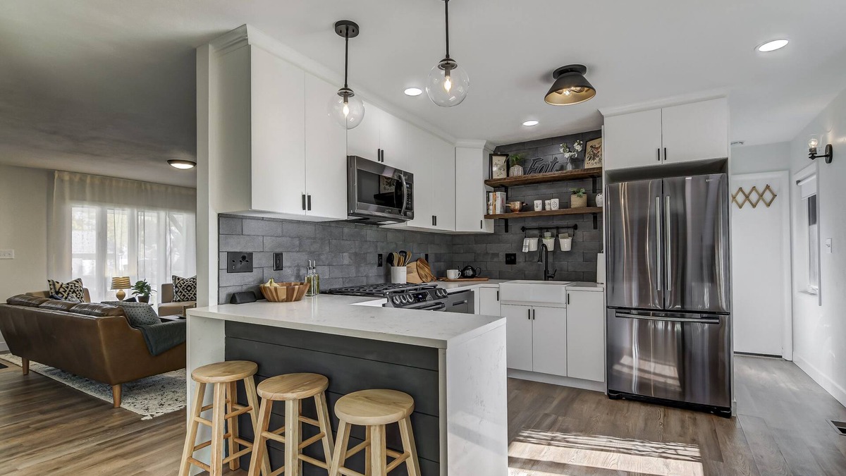 Lincoln House | Renovated Retreat