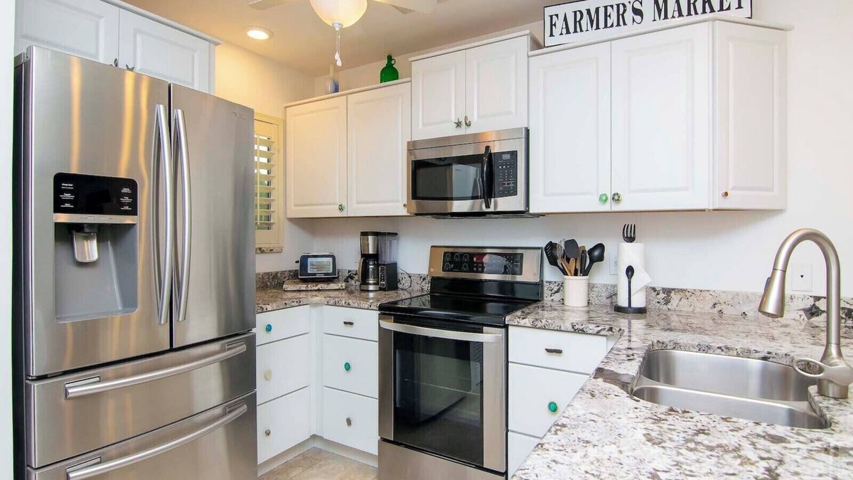 Wesley Chapel Condo | Renovated Saddlebrook 1st Floor 2bd/2ba Condo w/Golf & Water Views