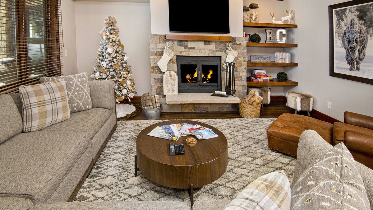 Highlands Townhomes Condo | Renovated Ski-in/Ski-Out Condo | Great Location | Hot Tub & Pool