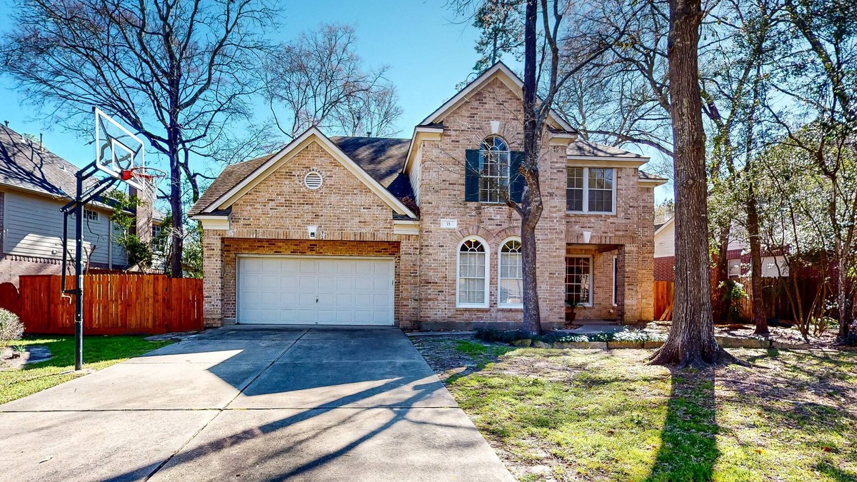 Alden Bridge House | Renovated & spacious home in a quiet neighborhood with yard & gourmet kitchen