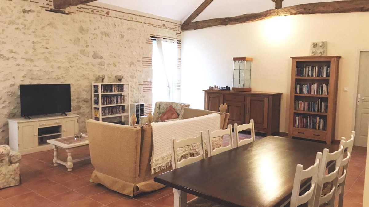 Dolmayrac House | Renovated Stone Barn with private use large pool on Smallholding in Countryside