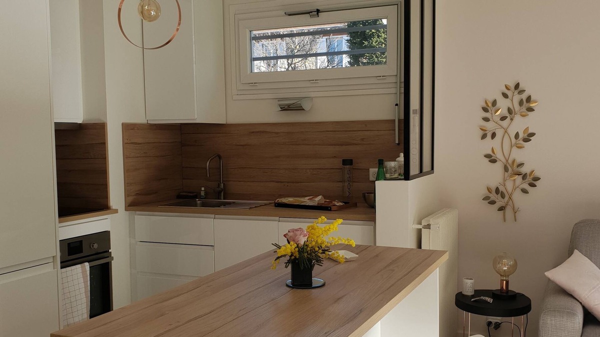 Maisons-Laffitte Apartment | Renovated studio 5min walk from the RER A station and the city center